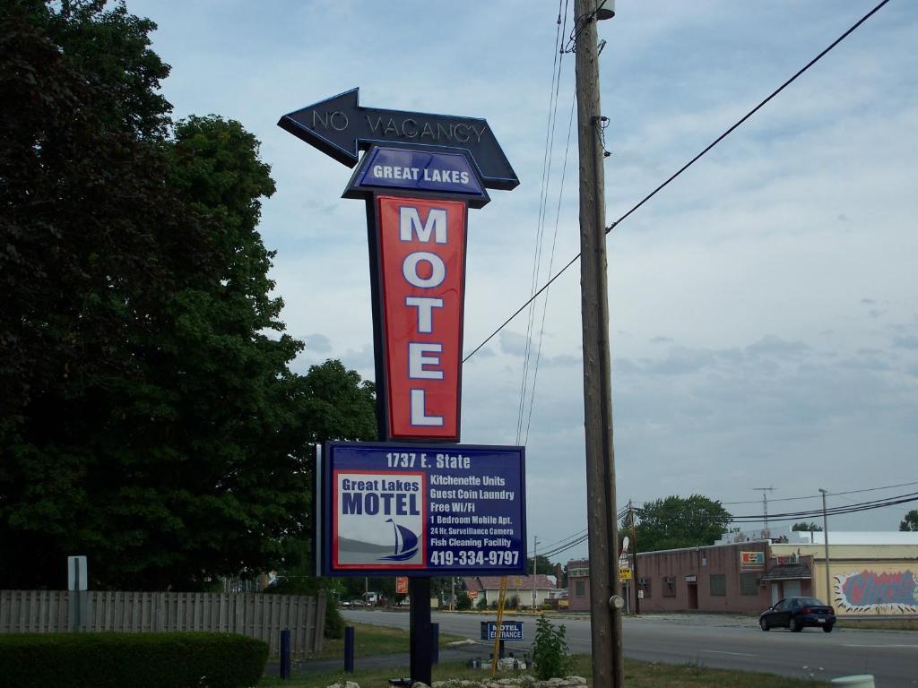Great Lakes Motel フリーモント エクステリア 写真